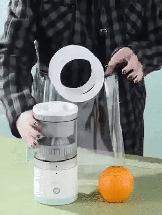 Last Day Sale 50% OFF 🔥 Portable USB Rechargeable Electric Citrus Juicer – Hands-Free Fresh Juice Maker